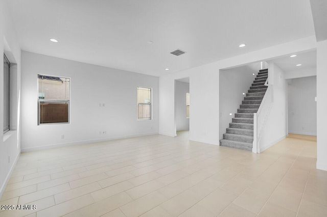 7670 W CRABAPPLE Drive, Peoria, AZ 85383