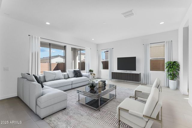 7670 W CRABAPPLE Drive, Peoria, AZ 85383