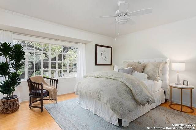 6803 West Ave Apt B, San Antonio, TX 78213