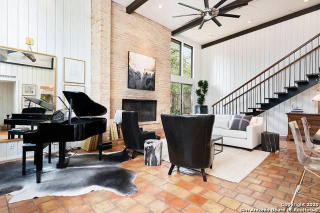 6803 West Ave Apt B, San Antonio, TX 78213