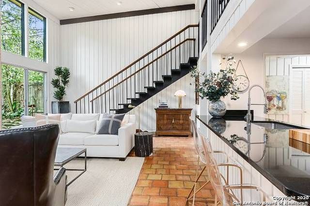 6803 West Ave Apt B, San Antonio, TX 78213