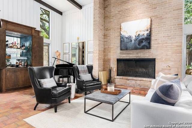 6803 West Ave Apt B, San Antonio, TX 78213