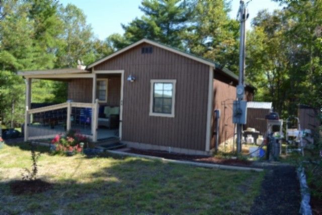 688 Boone Ridge Rd, Jamestown, TN 38556