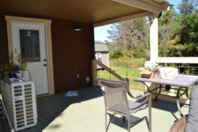 688 Boone Ridge Rd, Jamestown, TN 38556