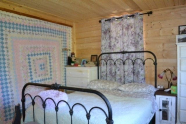 688 Boone Ridge Rd, Jamestown, TN 38556