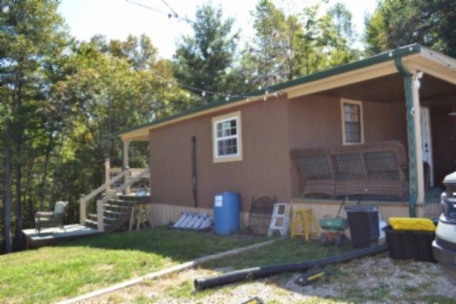 688 Boone Ridge Rd, Jamestown, TN 38556