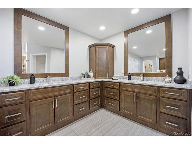 5442 S Dayton Ct, Greenwood Village, CO 80111