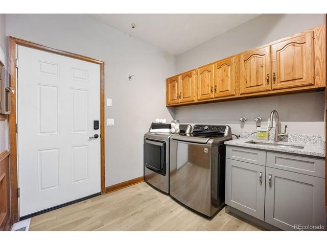 5442 S Dayton Ct, Greenwood Village, CO 80111