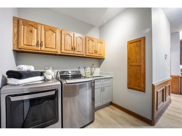 5442 S Dayton Ct, Greenwood Village, CO 80111