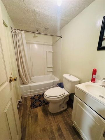 919 S 8th Street, Kansas City, KS 66105