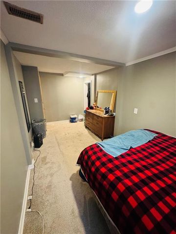 919 S 8th Street, Kansas City, KS 66105