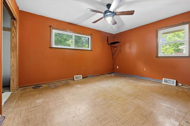 210 Beaver Street, Brighton, MI 48116