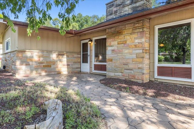 210 Beaver Street, Brighton, MI 48116