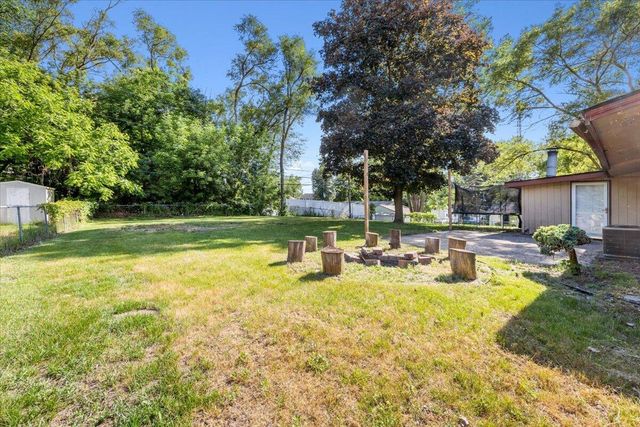 210 Beaver Street, Brighton, MI 48116