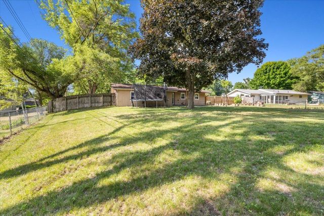 210 Beaver Street, Brighton, MI 48116