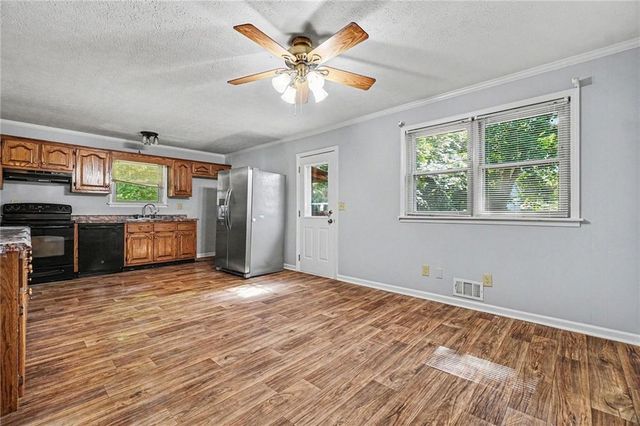 2913 Vogue Drive, Douglasville, GA 30134