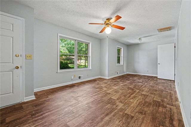 2913 Vogue Drive, Douglasville, GA 30134