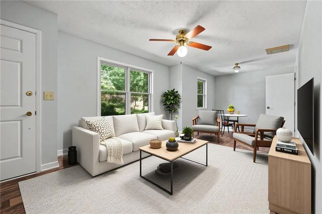 2913 Vogue Drive, Douglasville, GA 30134