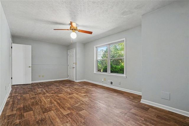 2913 Vogue Drive, Douglasville, GA 30134