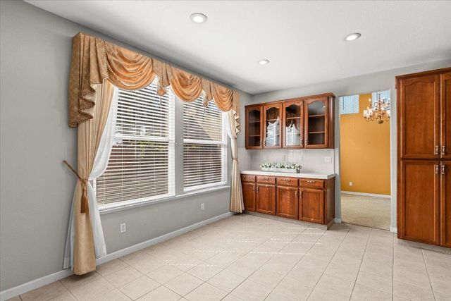 2050 Geneva Way, Manteca, CA 95337