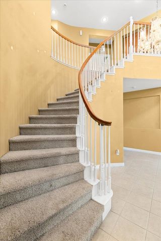 2050 Geneva Way, Manteca, CA 95337