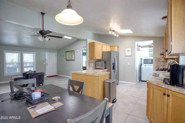 17090 S IRON SPRINGS Road, Munds Park, AZ 86017