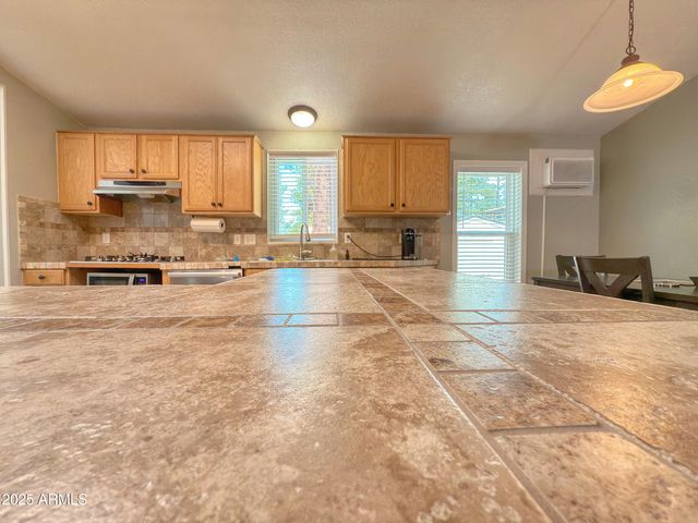 17090 S IRON SPRINGS Road, Munds Park, AZ 86017