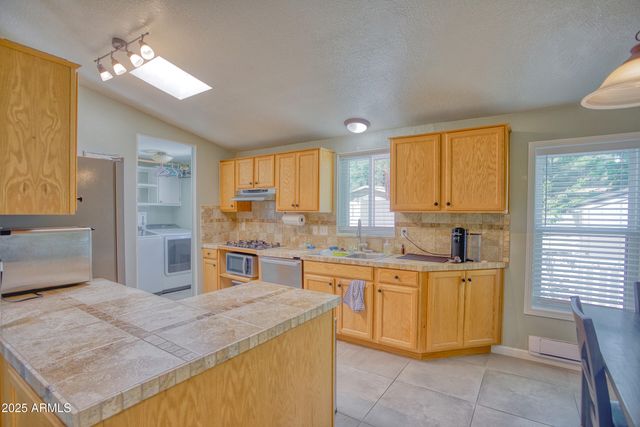 17090 S IRON SPRINGS Road, Munds Park, AZ 86017