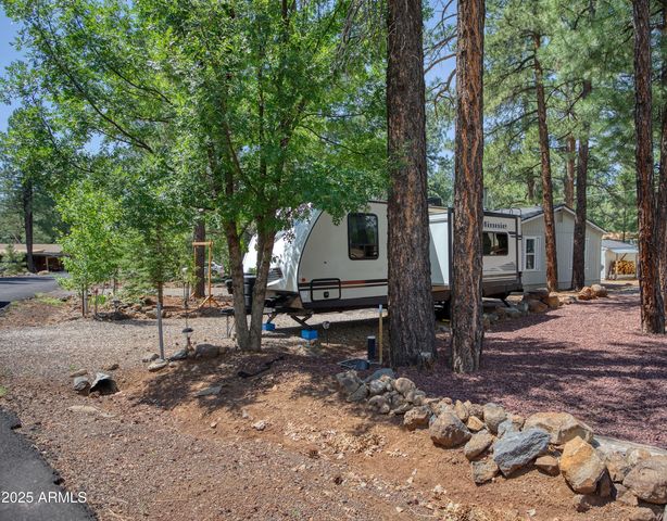 17090 S IRON SPRINGS Road, Munds Park, AZ 86017