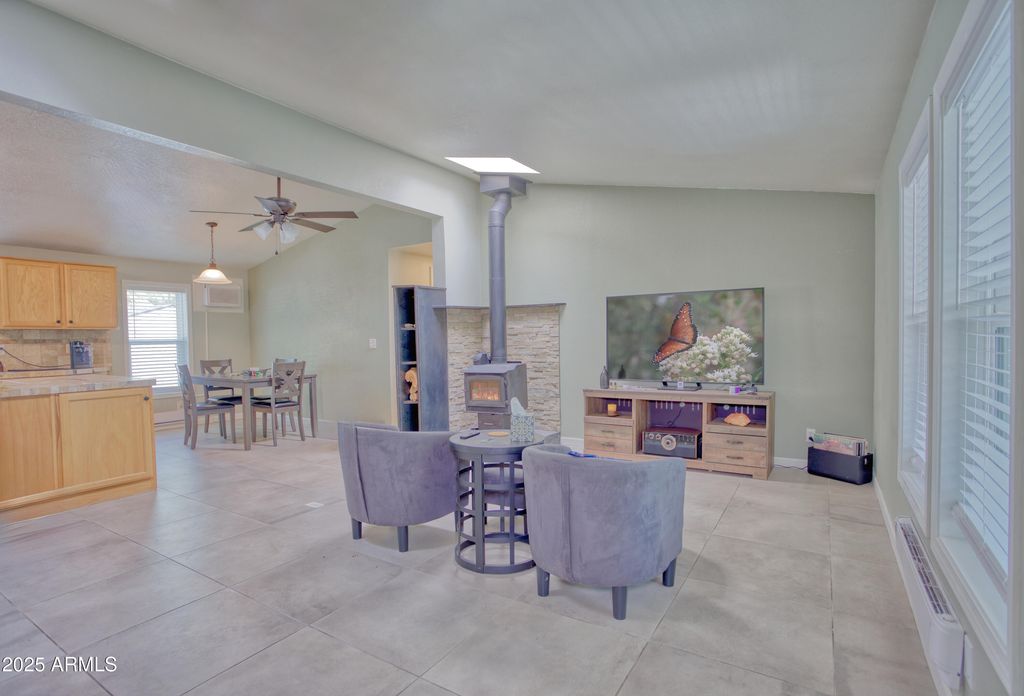 17090 S IRON SPRINGS Road, Munds Park, AZ 86017