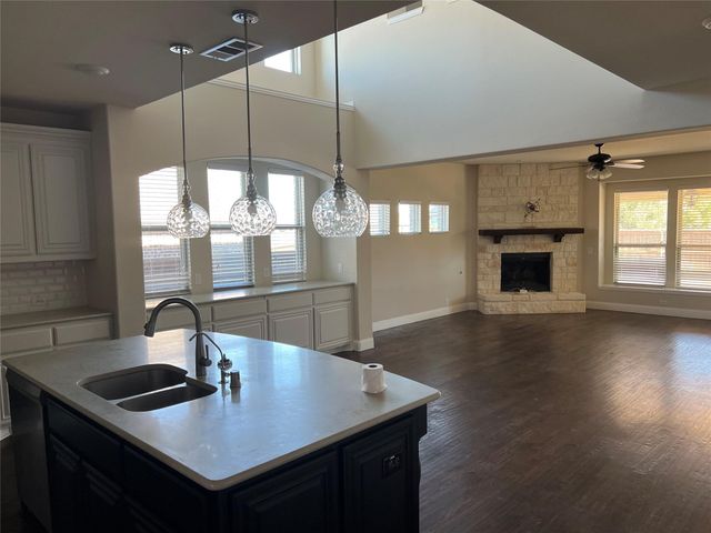 1319 Lantern Faith Drive, Wylie, TX 75098