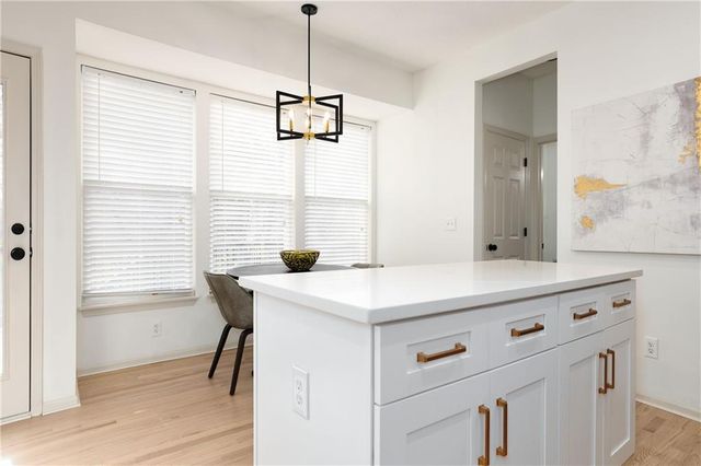 15457 W 155th Terrace, Olathe, KS 66062