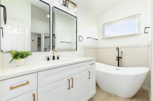 15457 W 155th Terrace, Olathe, KS 66062