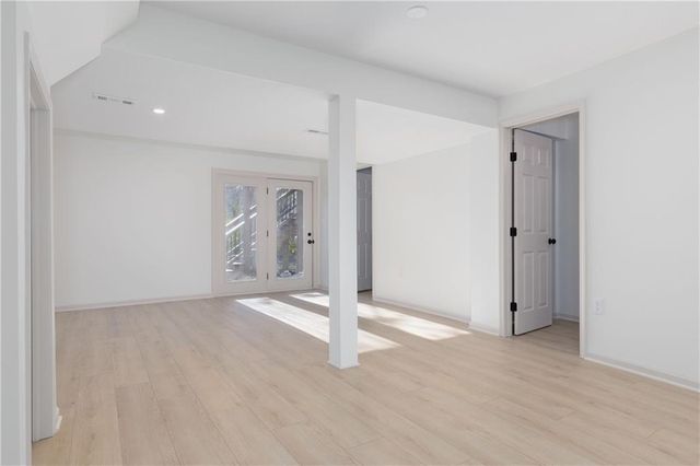 15457 W 155th Terrace, Olathe, KS 66062