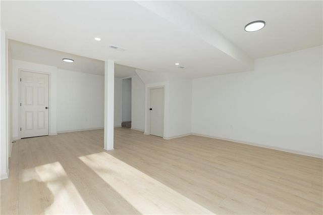 15457 W 155th Terrace, Olathe, KS 66062