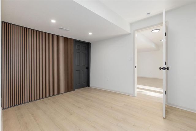 15457 W 155th Terrace, Olathe, KS 66062