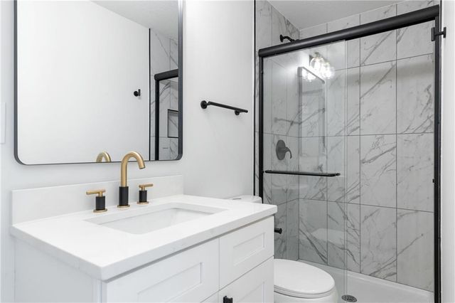 15457 W 155th Terrace, Olathe, KS 66062