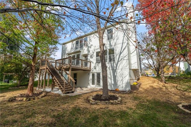 15457 W 155th Terrace, Olathe, KS 66062