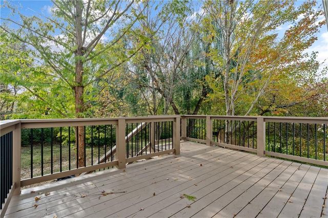 15457 W 155th Terrace, Olathe, KS 66062