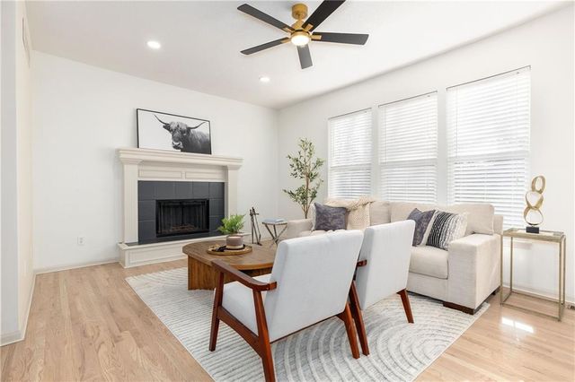 15457 W 155th Terrace, Olathe, KS 66062