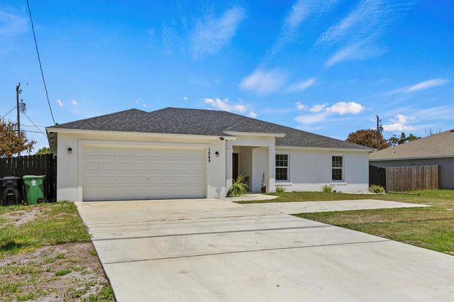 1049 SW Paar Drive, Port St. Lucie, FL 34953