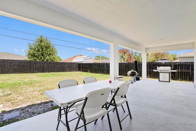1049 SW Paar Drive, Port St. Lucie, FL 34953