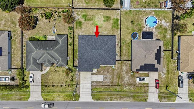 1049 SW Paar Drive, Port St. Lucie, FL 34953