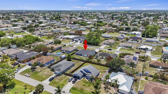 1049 SW Paar Drive, Port St. Lucie, FL 34953
