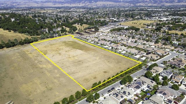 0 Hecker Pass Highway, Gilroy, CA 95020