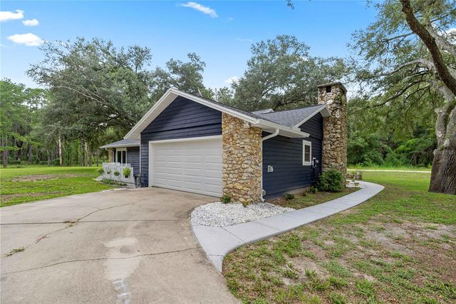 13750 105 PLACE SW, Dunnellon, FL 34432