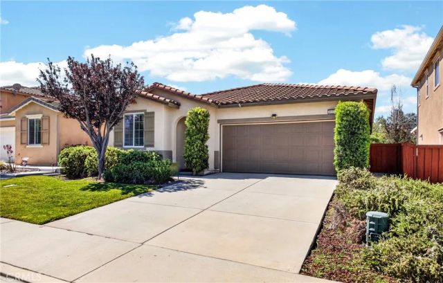 38539 Divot, Beaumont, CA 92223