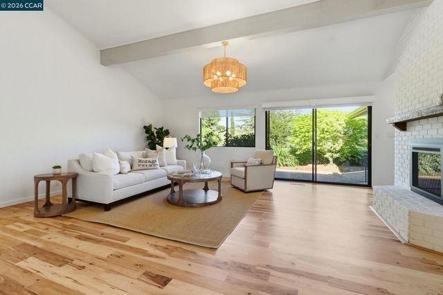 285 Claudia Ct, Moraga, CA 94556