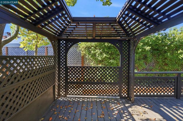 285 Claudia Ct, Moraga, CA 94556