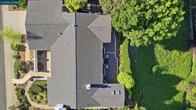 285 Claudia Ct, Moraga, CA 94556